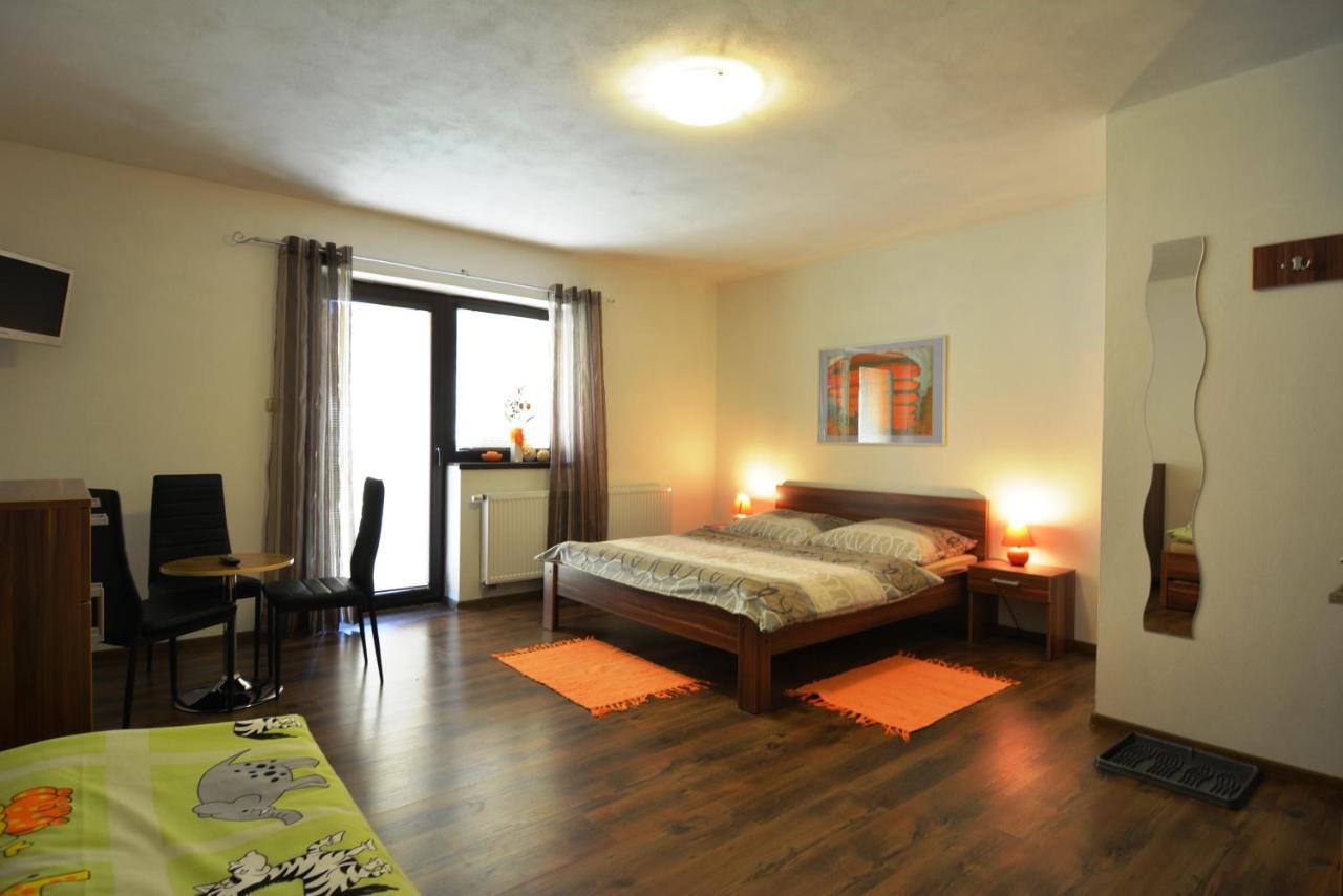 Villa Gold Nová Lesná Quarto foto